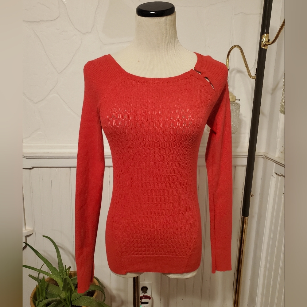 Victoria's Secret Knit Red Sweater Hook and Eye Shoulder Detail sz Small fitted